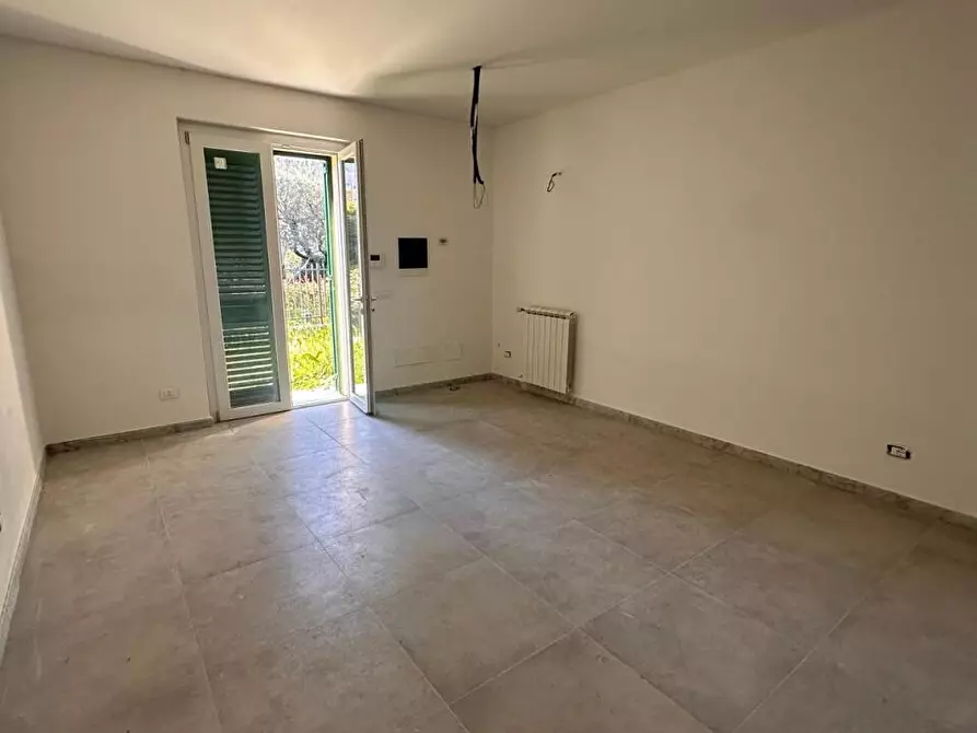 Immagine 13 di Casa semindipendente in vendita  a Ameglia