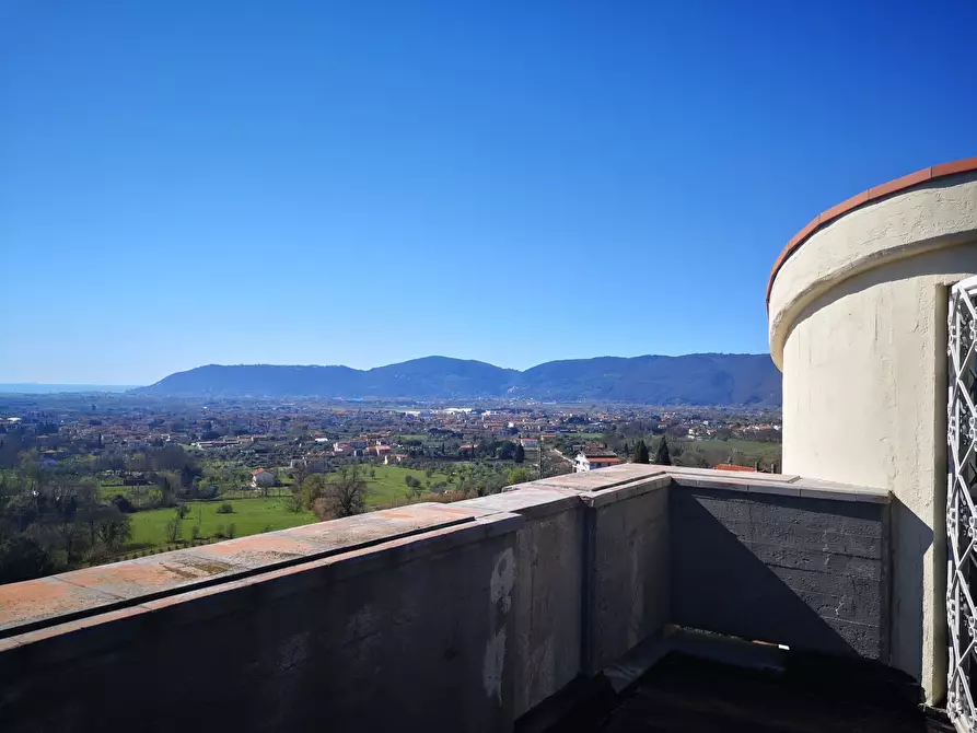 Immagine 44 di Villa in vendita  a Castelnuovo Magra