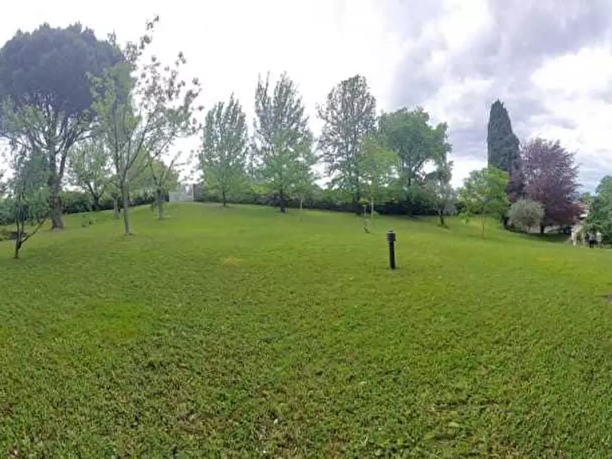 Immagine 30 di Villa in vendita  a Sarzana