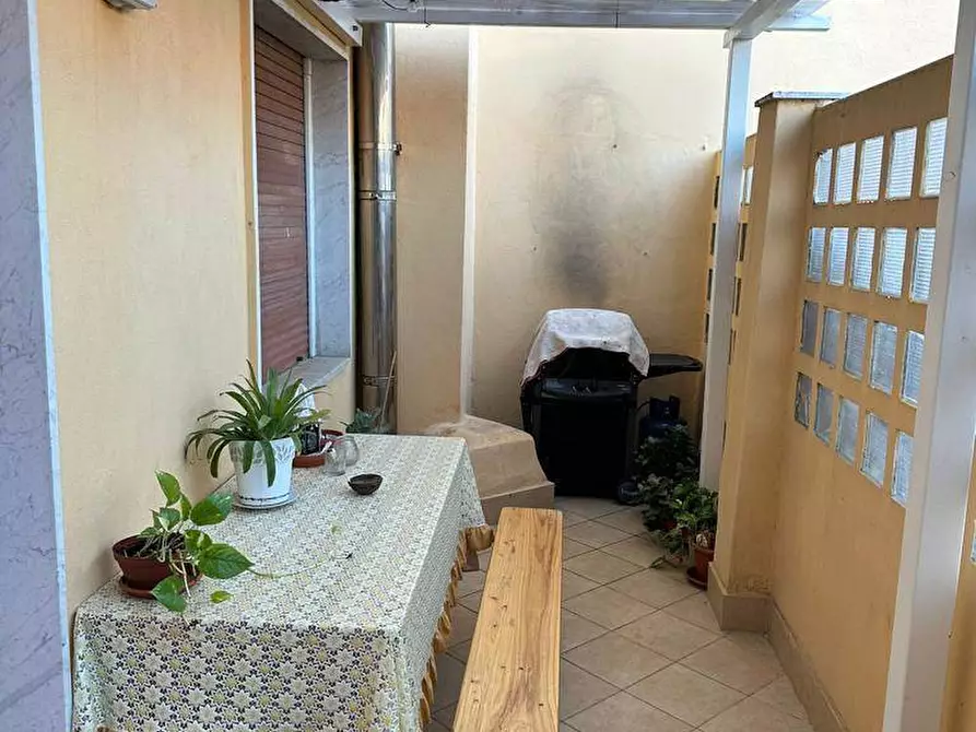 Immagine 11 di Appartamento in vendita  a Carrara