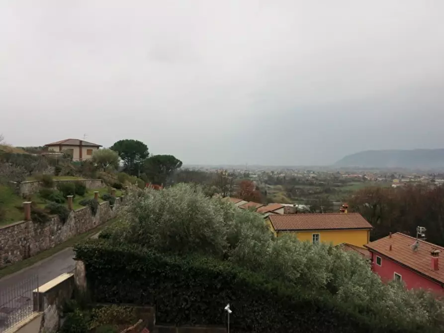 Immagine 11 di Terratetto in vendita  a Castelnuovo Magra
