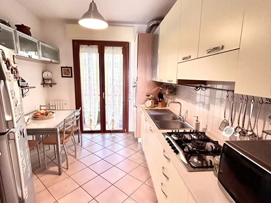 Immagine 9 di Appartamento in vendita  a Castelnuovo Magra