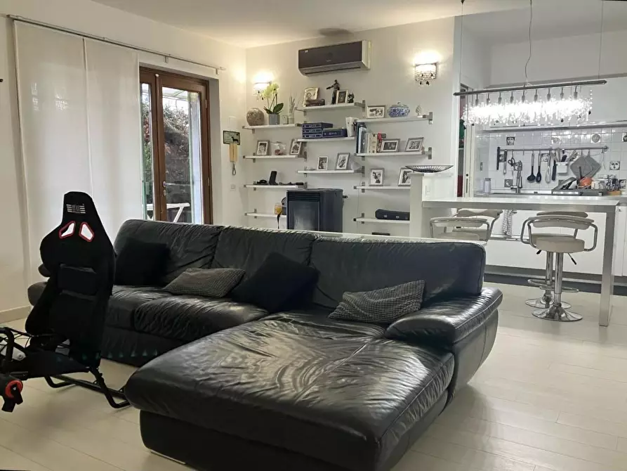 Immagine 8 di Villa in vendita  a Sarzana