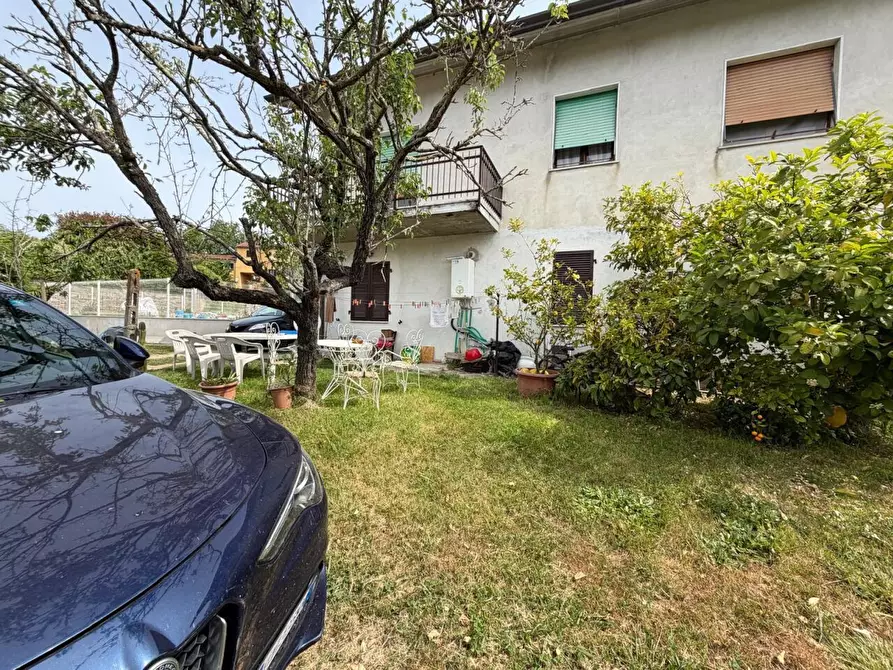 Immagine 11 di Casa semindipendente in vendita  a Sarzana
