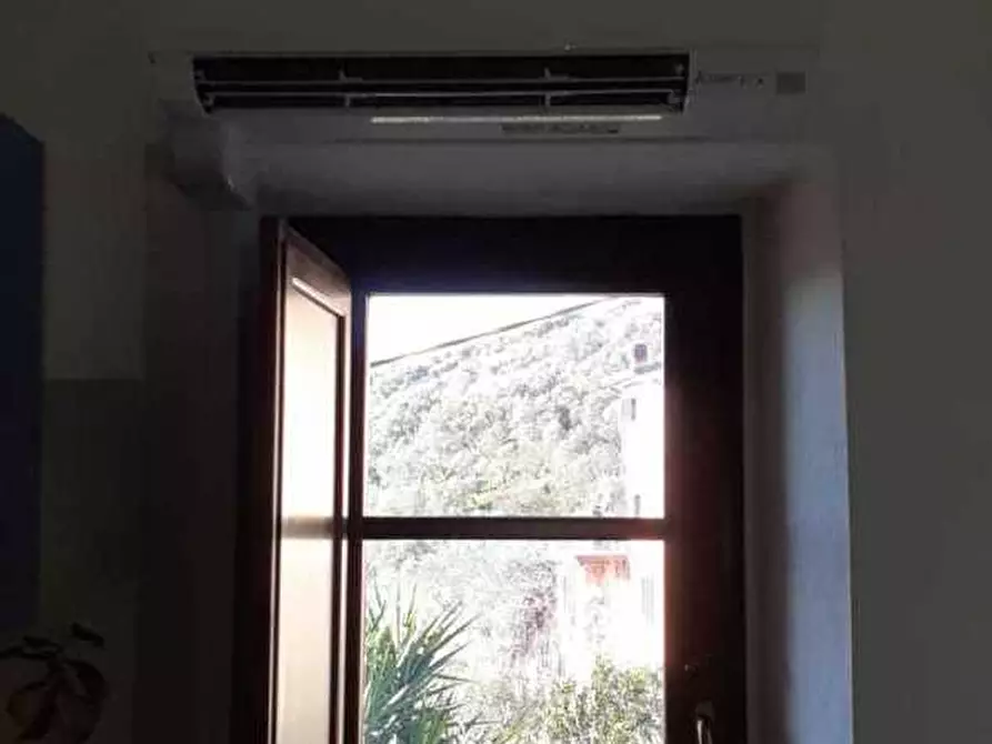 Immagine 25 di Terratetto in vendita  a Ortonovo