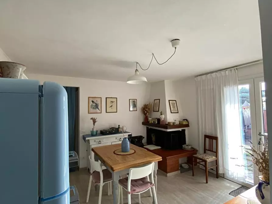 Immagine 4 di Appartamento in vendita  a Castelnuovo Magra