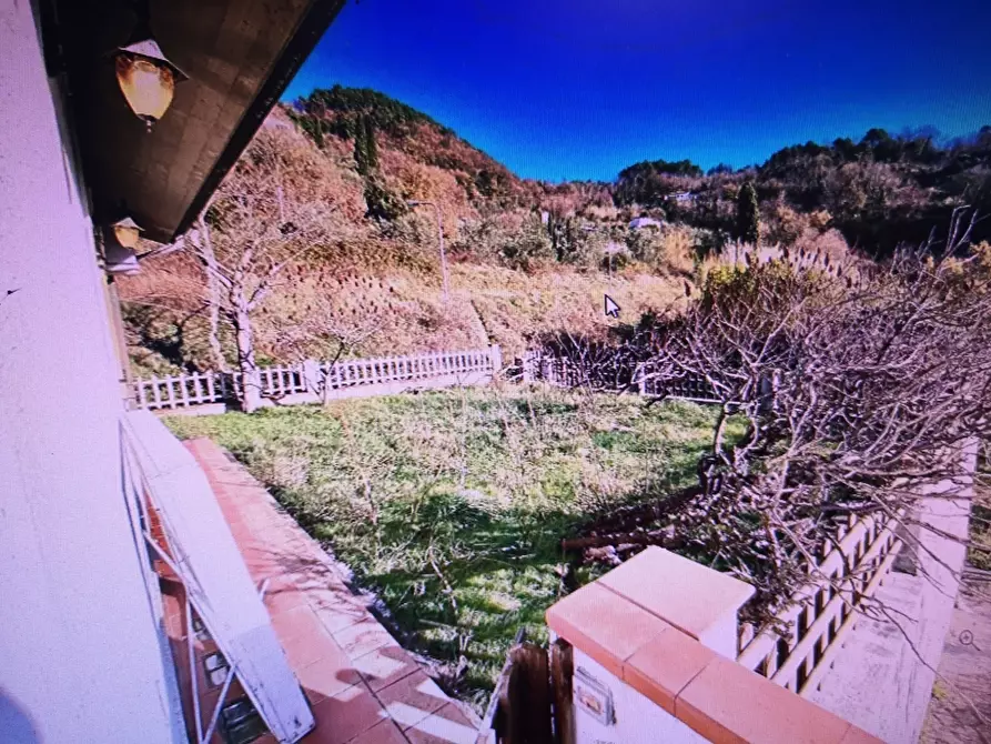 Immagine 15 di Villa in vendita  a Sarzana