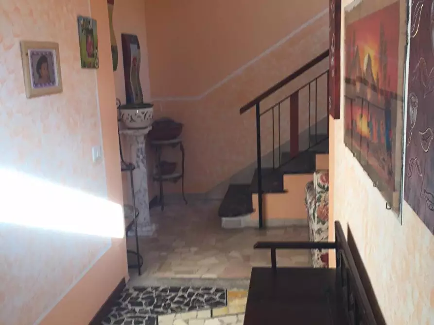 Immagine 5 di Casa semindipendente in vendita  a Castelnuovo Magra