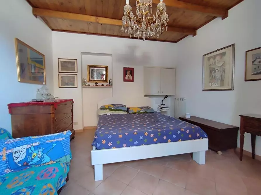 Immagine 37 di Terratetto in vendita  a Ortonovo