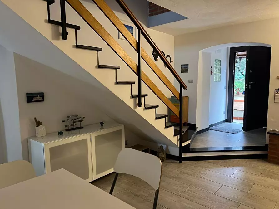 Immagine 6 di Casa indipendente in vendita  a Castelnuovo Magra