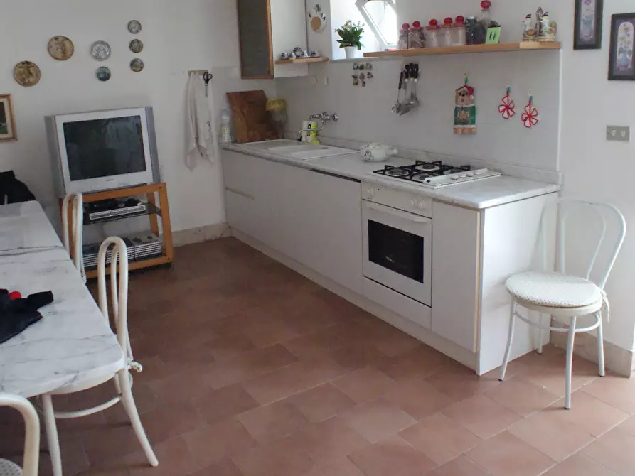 Immagine 13 di Terratetto in vendita  a Ortonovo