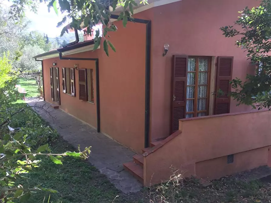 Immagine 24 di Villa in vendita  a Fosdinovo