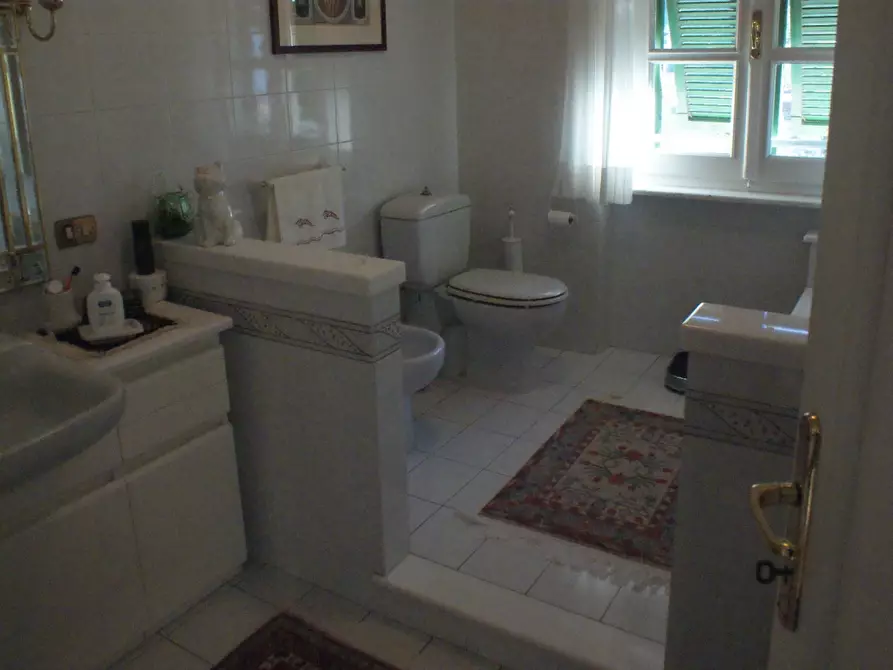 Immagine 27 di Terratetto in vendita  a Ortonovo