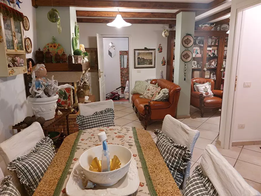 Immagine 11 di Terratetto in vendita  a Castelnuovo Magra