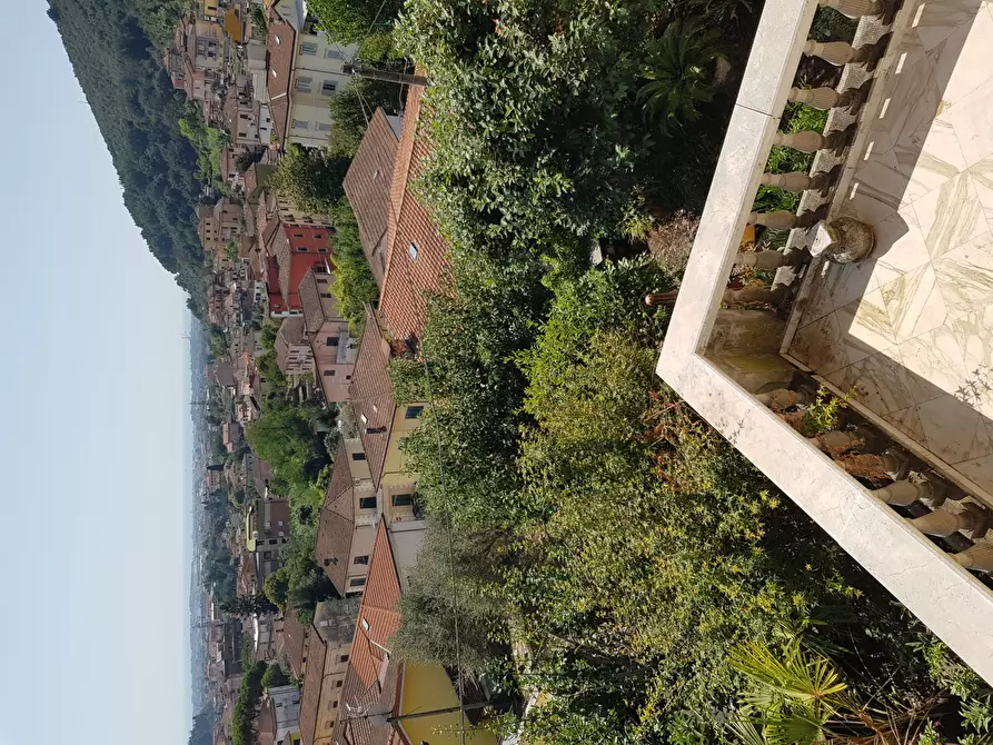 Immagine 23 di Villa in vendita  a Carrara