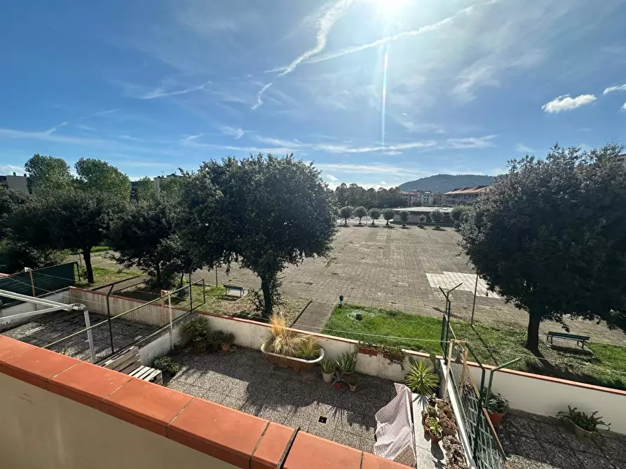 Immagine 18 di Appartamento in vendita  a Ortonovo