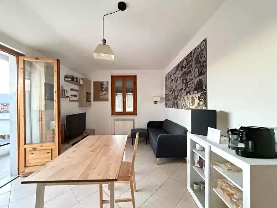 Immagine 4 di Appartamento in vendita  a Sarzana