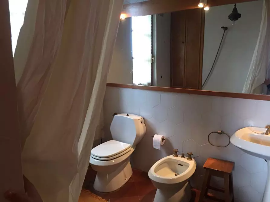 Immagine 17 di Villa in vendita  a Fosdinovo