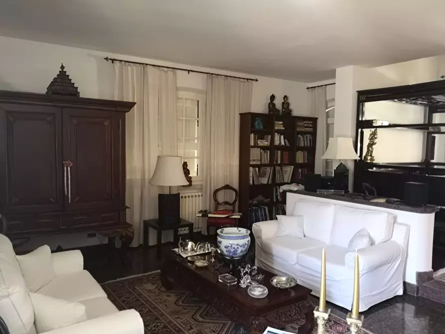 Immagine 33 di Villa in vendita  a Castelnuovo Magra