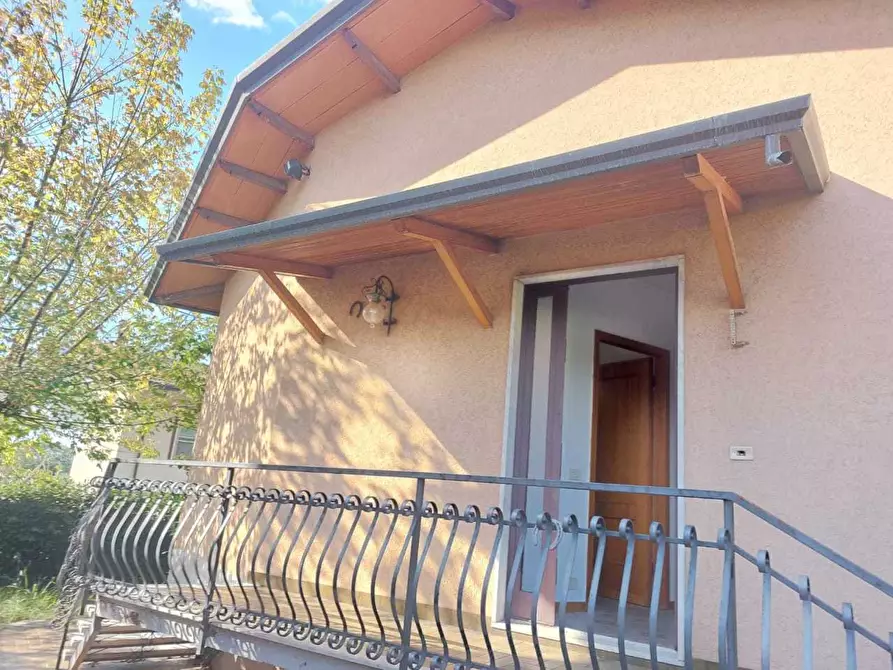 Immagine 35 di Villa in vendita  a Castelnuovo Magra
