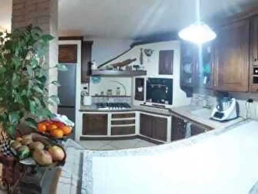 Immagine 9 di Terratetto in vendita  a Castelnuovo Magra