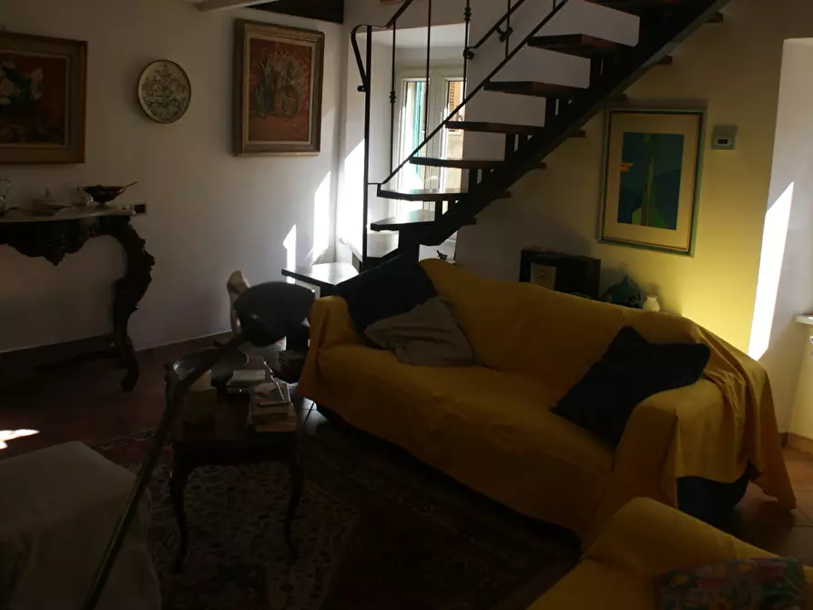 Immagine 26 di Casa indipendente in vendita  a Ortonovo