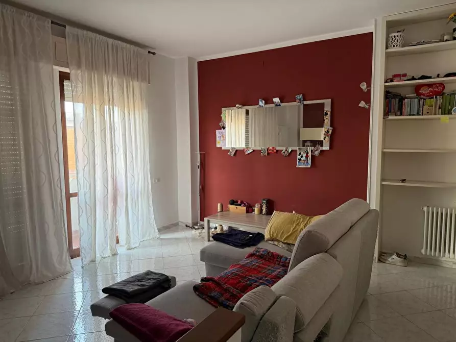 Immagine 2 di Appartamento in vendita  a Ortonovo