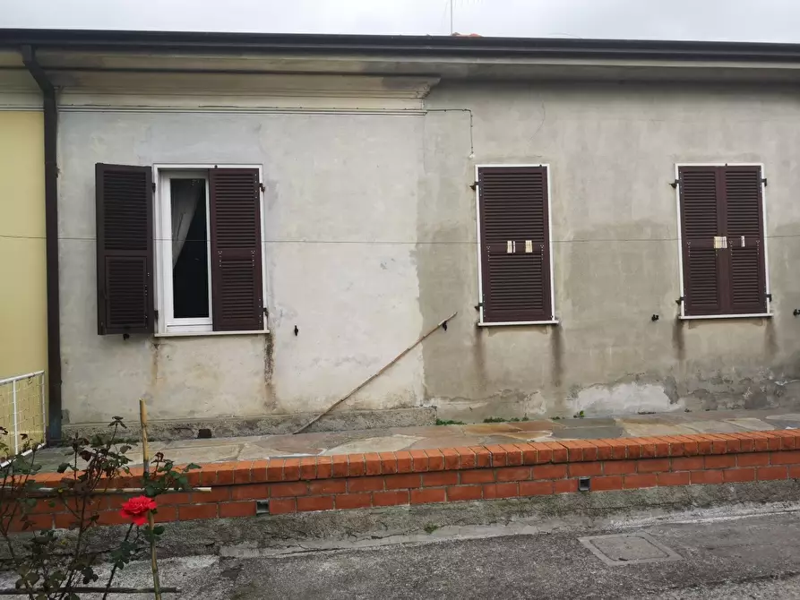 Immagine 21 di Terratetto in vendita  a Castelnuovo Magra