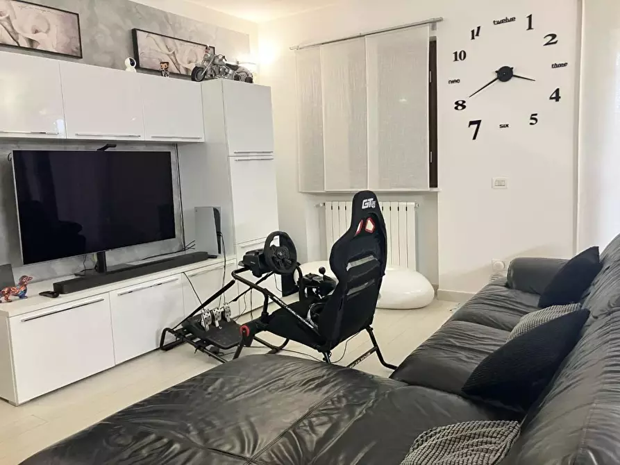 Immagine 9 di Villa in vendita  a Sarzana