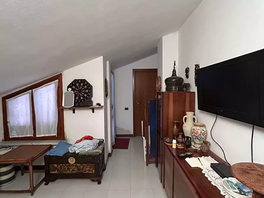 Immagine 16 di Casa semindipendente in vendita  a Ortonovo