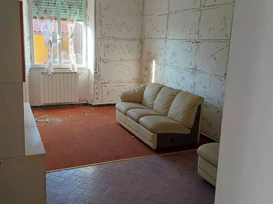 Immagine 17 di Casa indipendente in vendita  a Sarzana