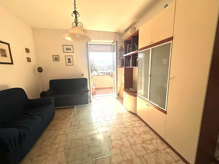 Immagine 3 di Appartamento in vendita  a Ortonovo