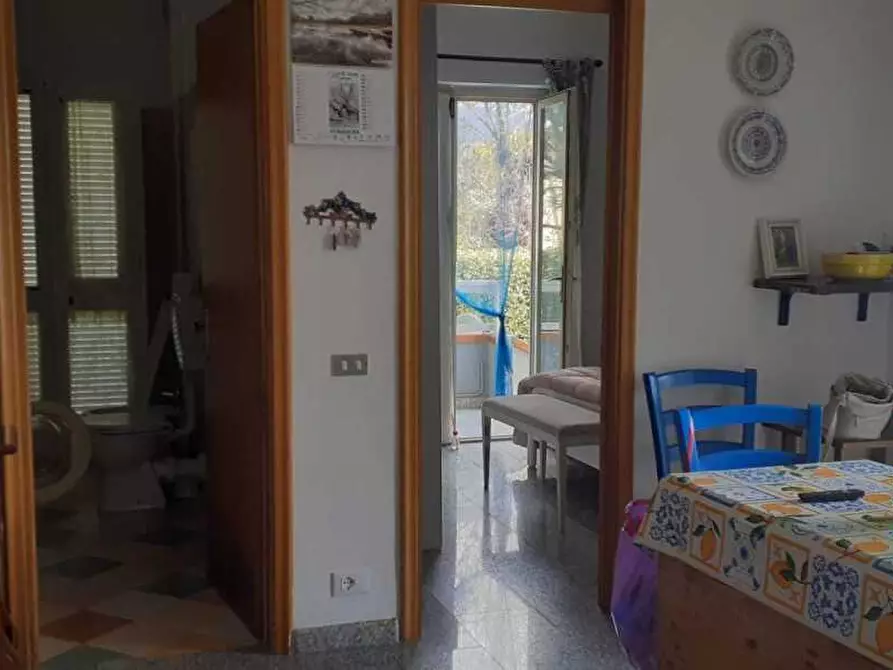 Immagine 2 di Appartamento in vendita  a Carrara