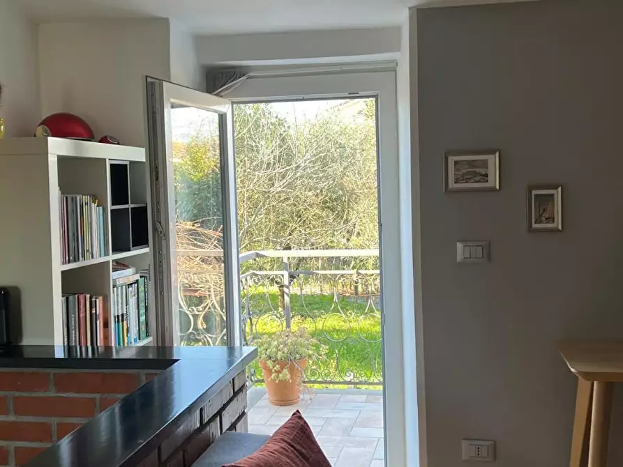 Immagine 17 di Casa indipendente in vendita  a Castelnuovo Magra