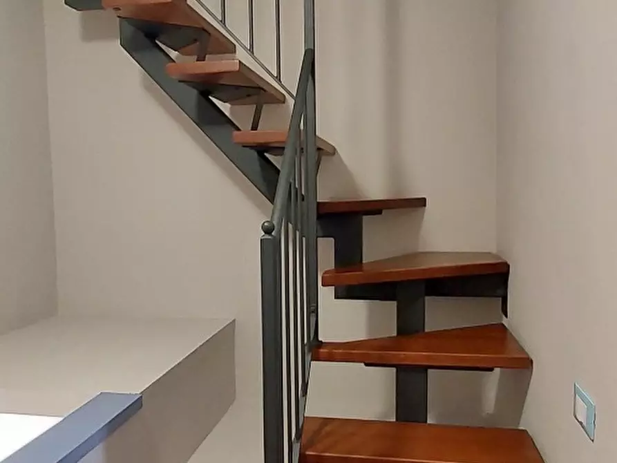 Immagine 19 di Terratetto in vendita  a Massa