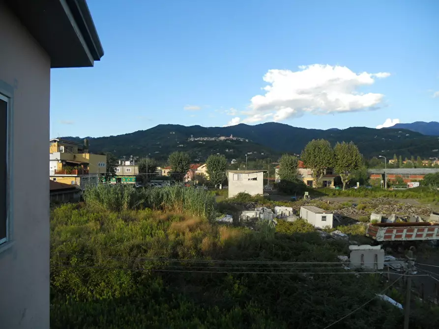 Immagine 5 di Appartamento in vendita  a Castelnuovo Magra