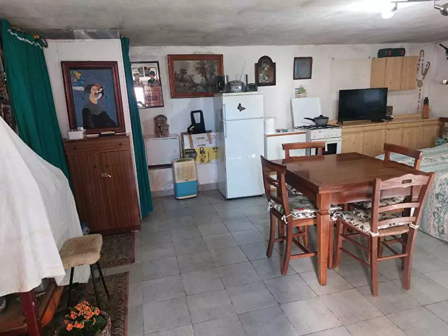 Immagine 13 di Casa semindipendente in vendita  a Sarzana