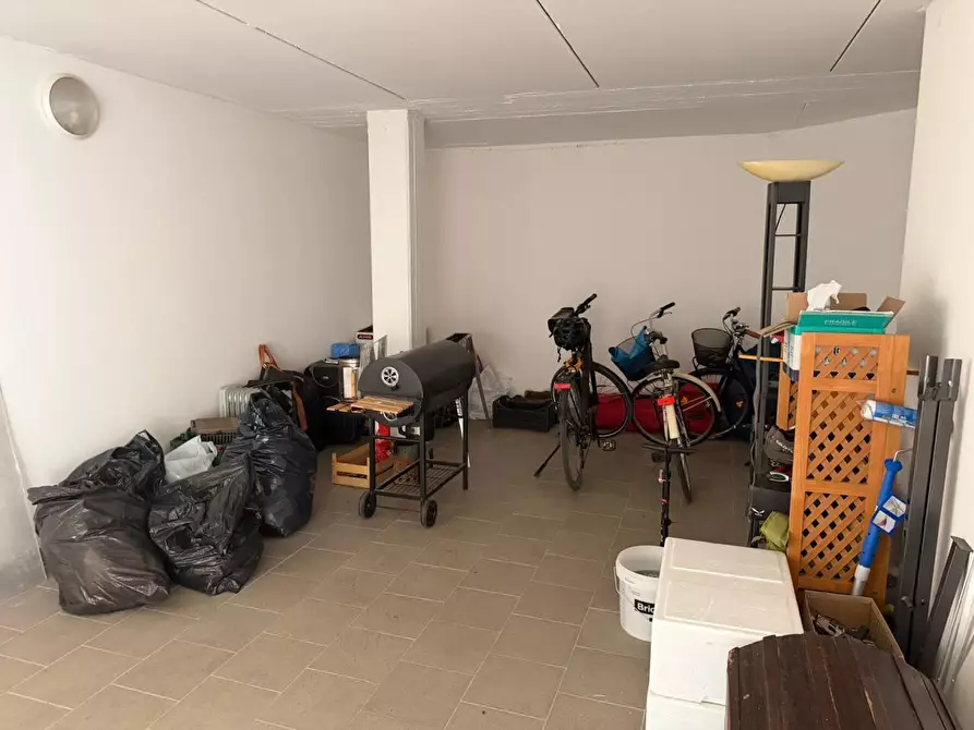 Immagine 32 di Villa in vendita  a Ortonovo