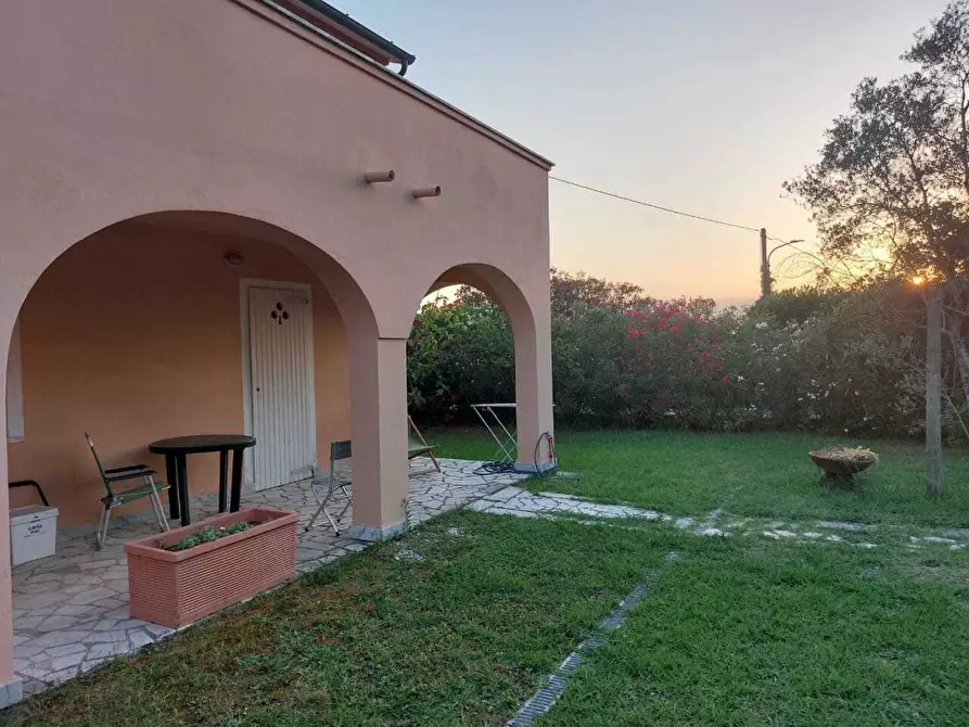 Immagine 6 di Casa semindipendente in vendita  a Castelnuovo Magra