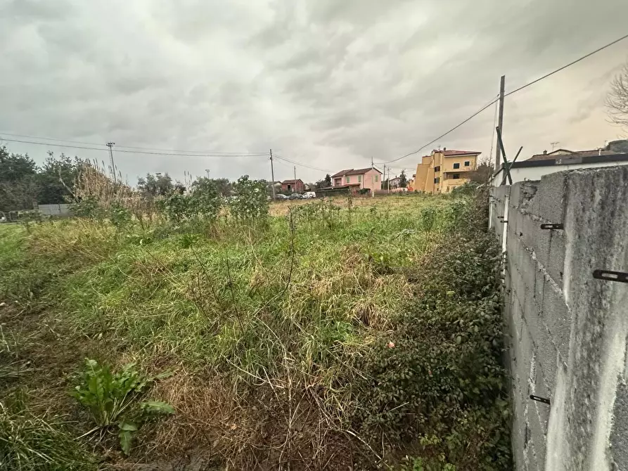 Immagine 2 di Terreno residenziale in vendita  a Ortonovo