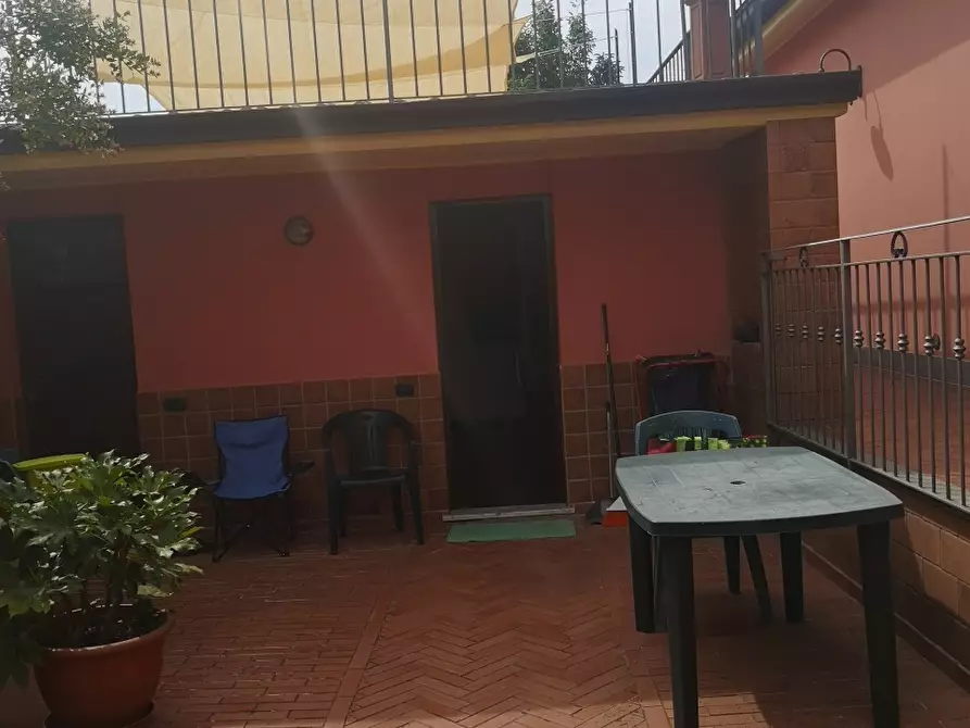 Immagine 9 di Villa in vendita  a Castelnuovo Magra