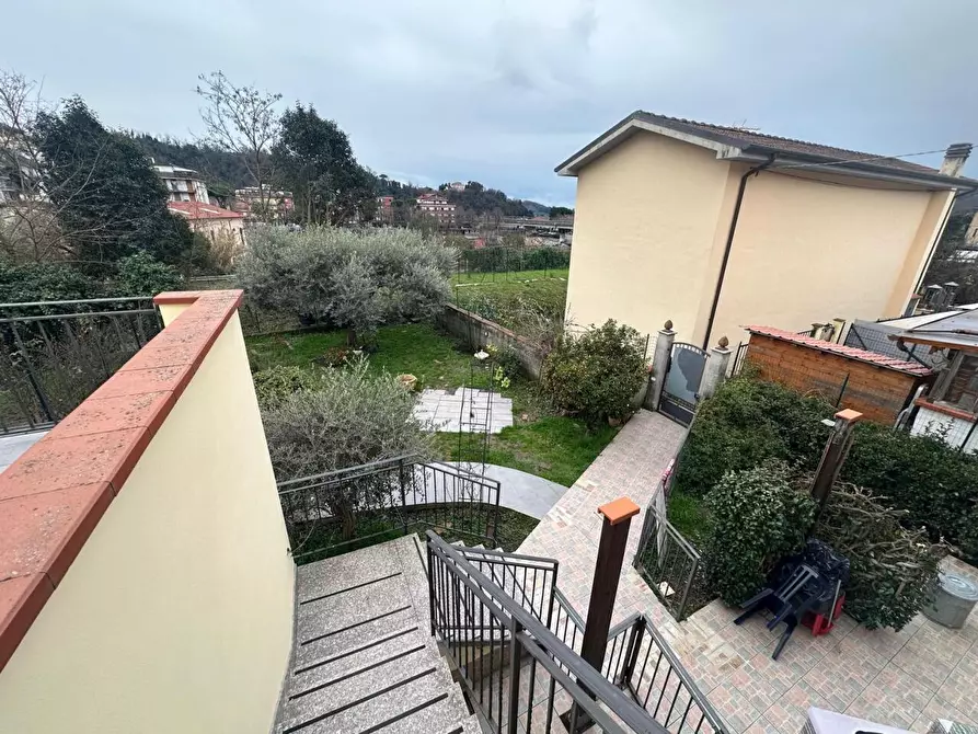 Immagine 15 di Terratetto in vendita  a Carrara