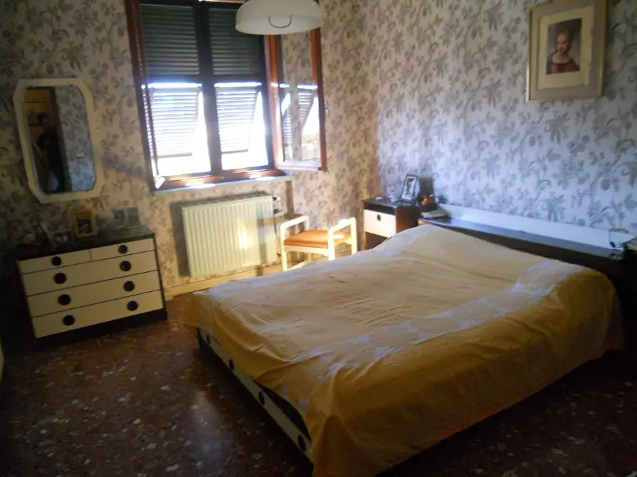 Immagine 52 di Casa colonica in vendita  a Castelnuovo Magra