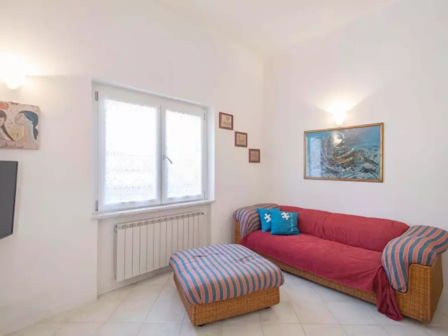 Immagine 16 di Appartamento in vendita  a Ameglia
