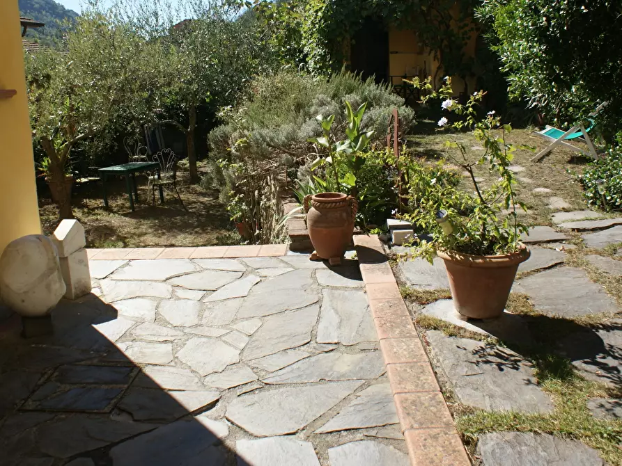 Immagine 51 di Casa indipendente in vendita  a Ortonovo