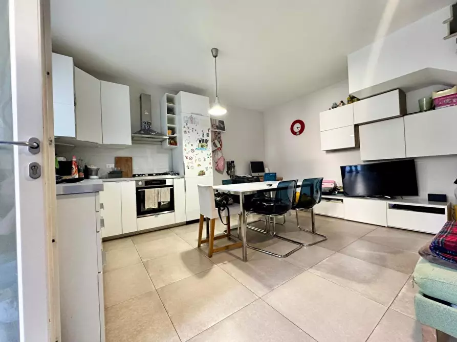 Immagine 2 di Terratetto in vendita  a Carrara