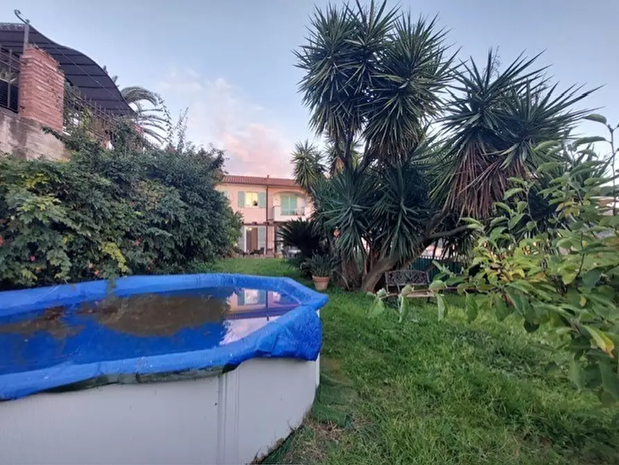 Immagine 28 di Casa semindipendente in vendita  a Carrara