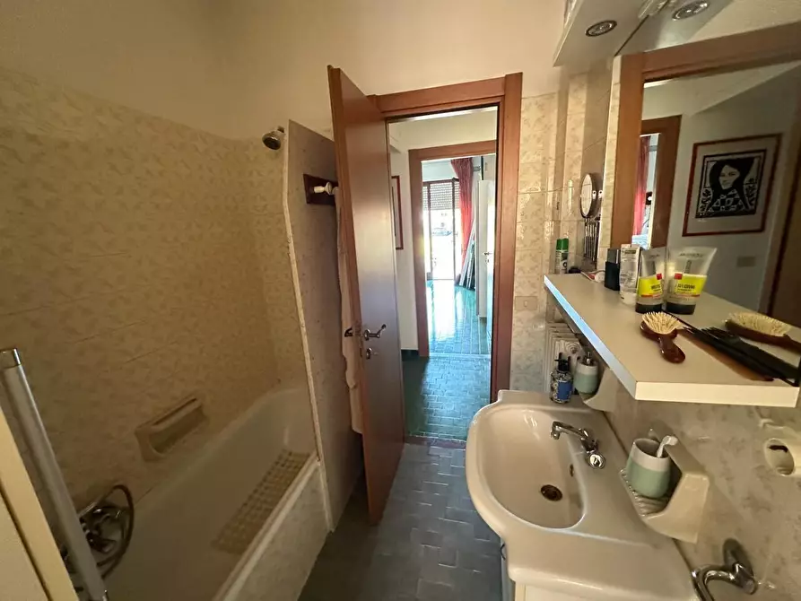 Immagine 20 di Appartamento in vendita  a Sarzana