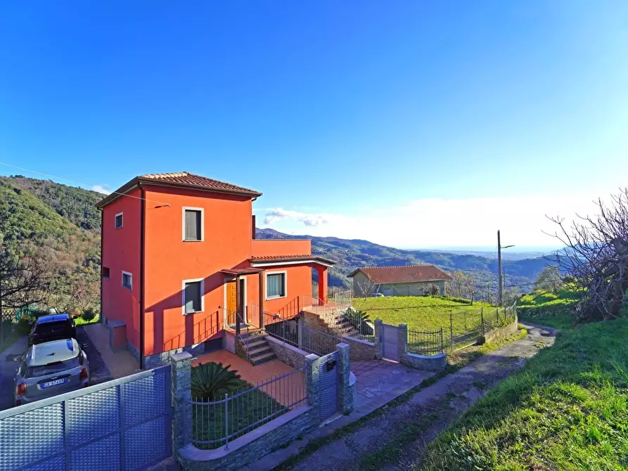 Immagine 42 di Casa indipendente in vendita  a Fosdinovo