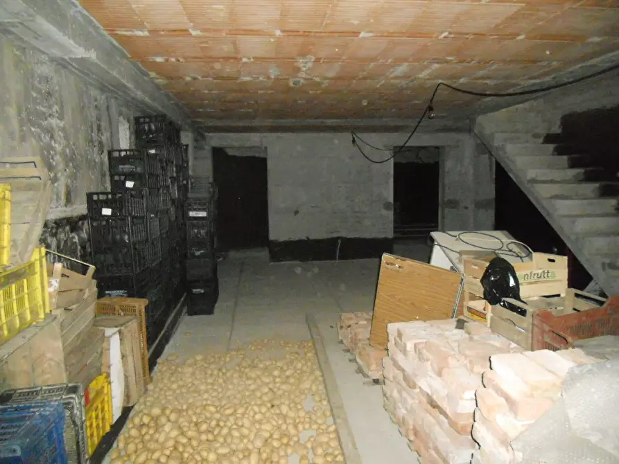 Immagine 12 di Villa in vendita  a Castelnuovo Magra